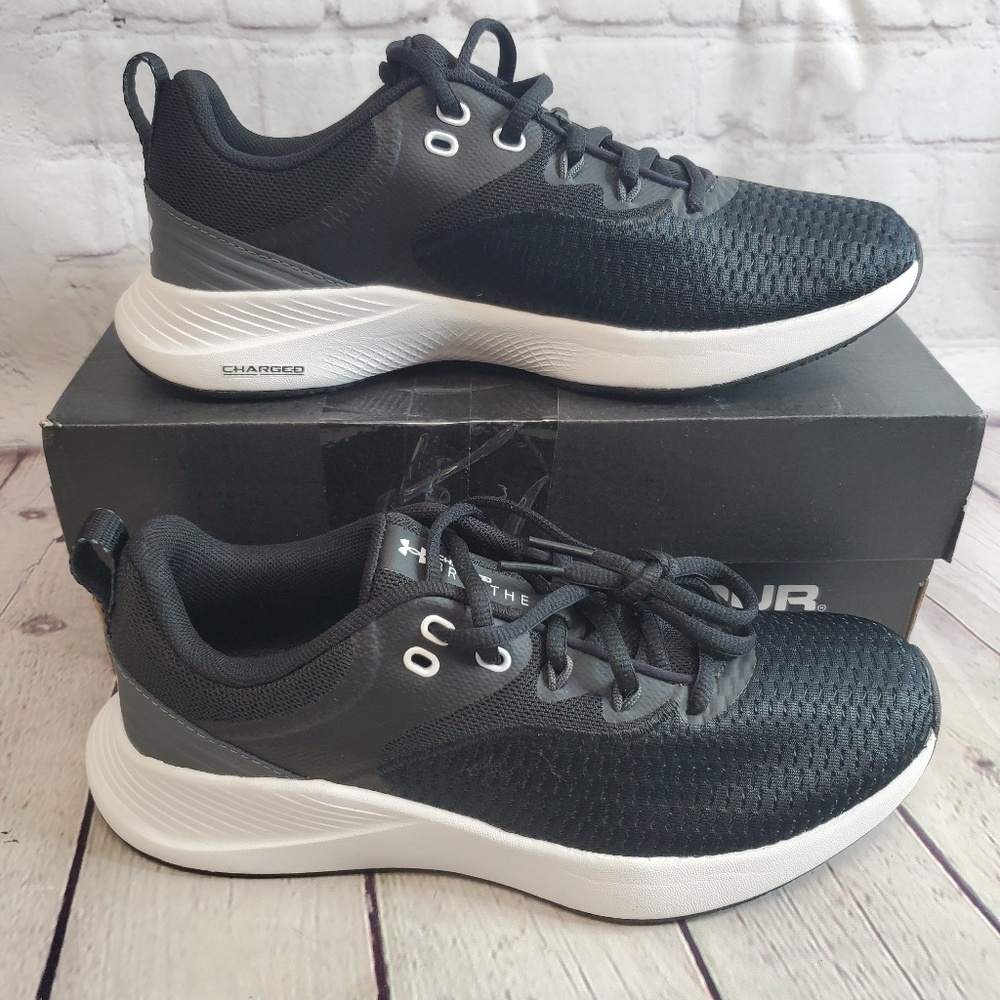Under Armour Women's UA W Charged Breathe TR 3 Training Shoes - Size 7.5